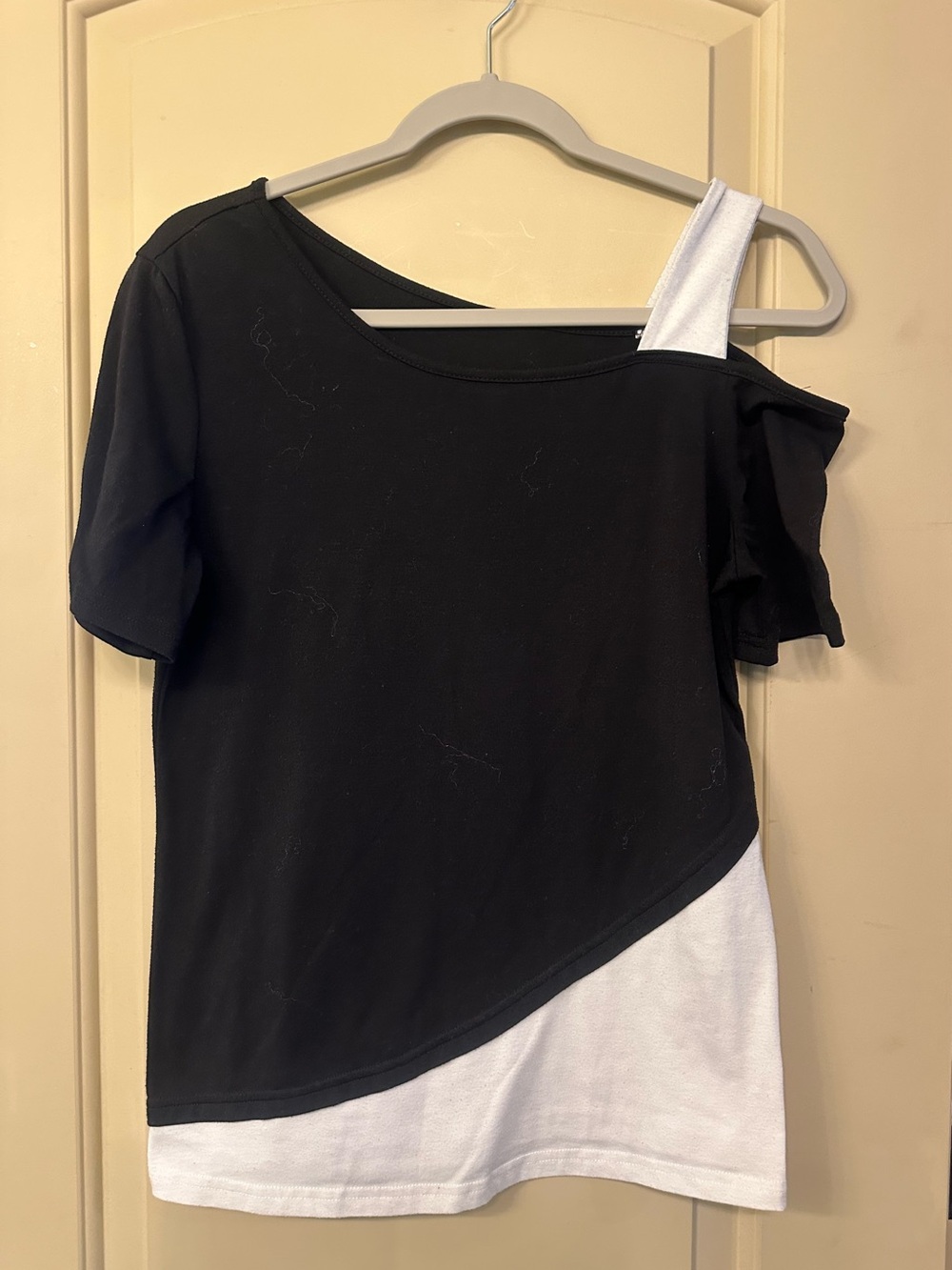 Women’s Salanta Casual Top; Black/White; Size S (4)